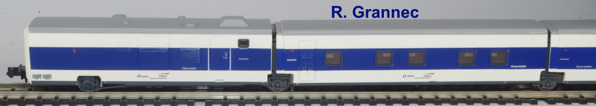 Locomotive Arnold Rame Rheingold DRG 0142 - Époque 2 - Bleue - Excellente état